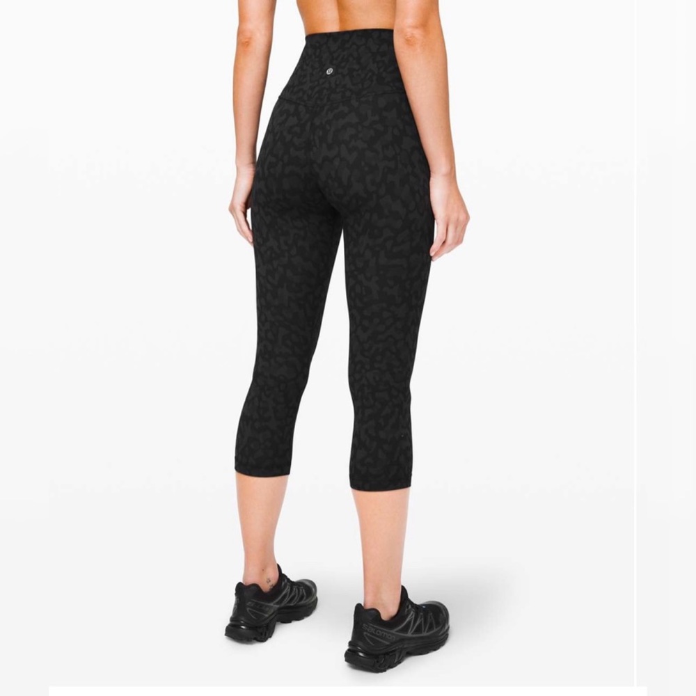 •LULULEMON• align crop 21” legging